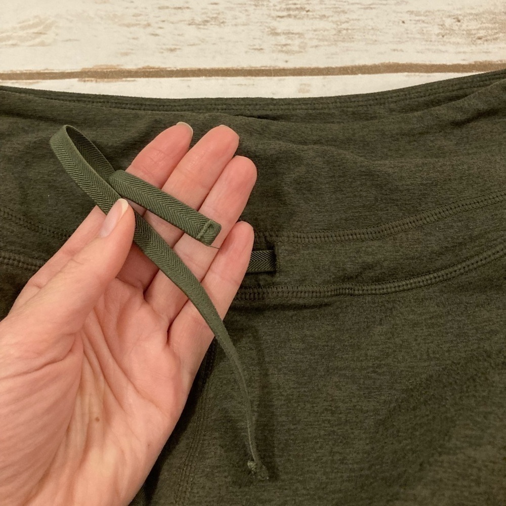 BYLT Basics Essential Jogger Dark Olive Green Small - Picture 13 of 16